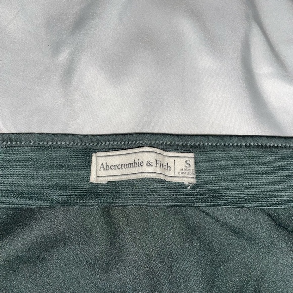 Abercrombie & Fitch Silver Loose Pencil Skirt — Size S - Picture 4 of 5